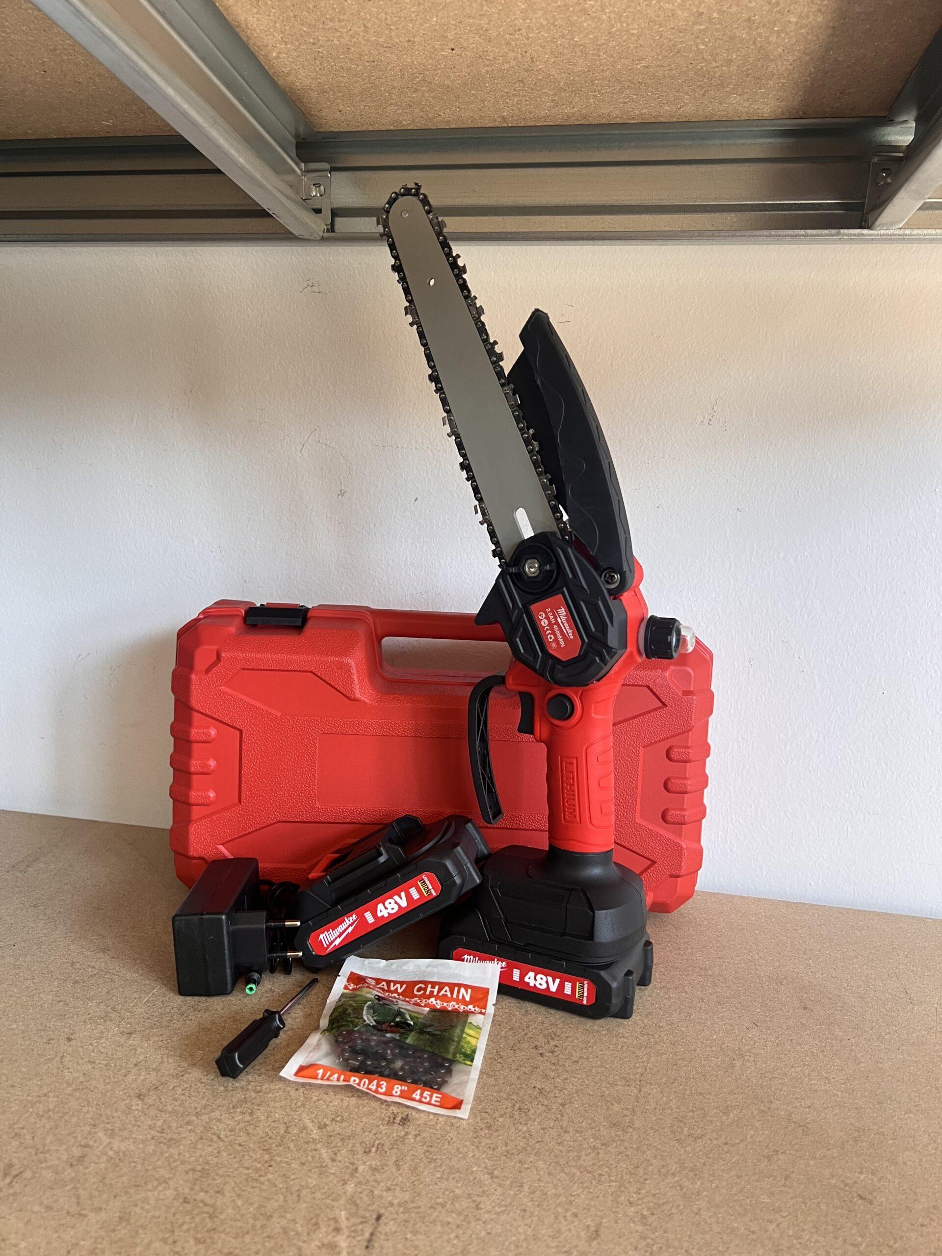 Aku pila Milwaukee 20cm mač 2 baterije 2 lanca