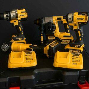 DeWALT set 4u1 sa 4 baterije