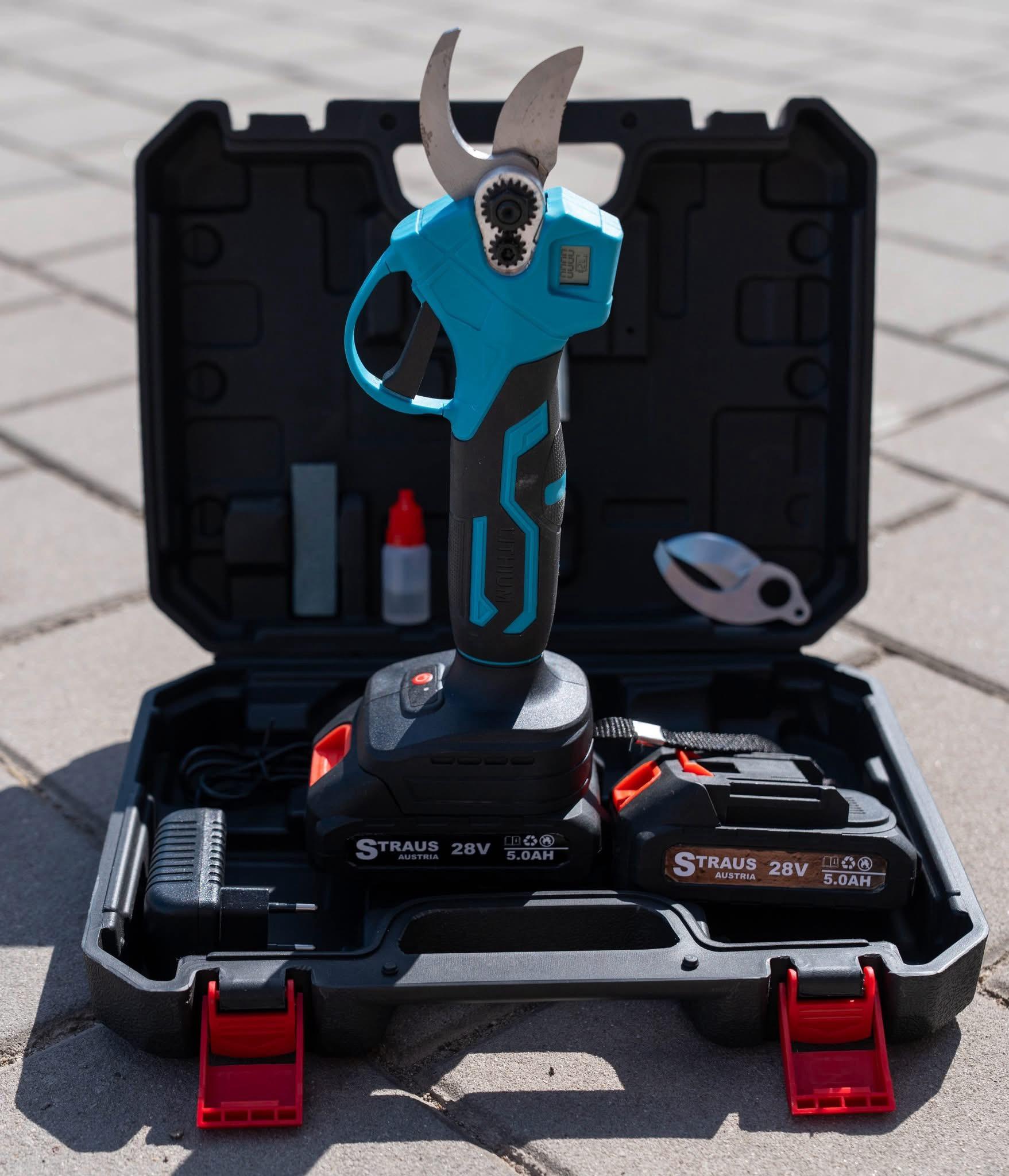 Aku makaze za grane sa LCD displejom STRAUS AUSTRIA 28V